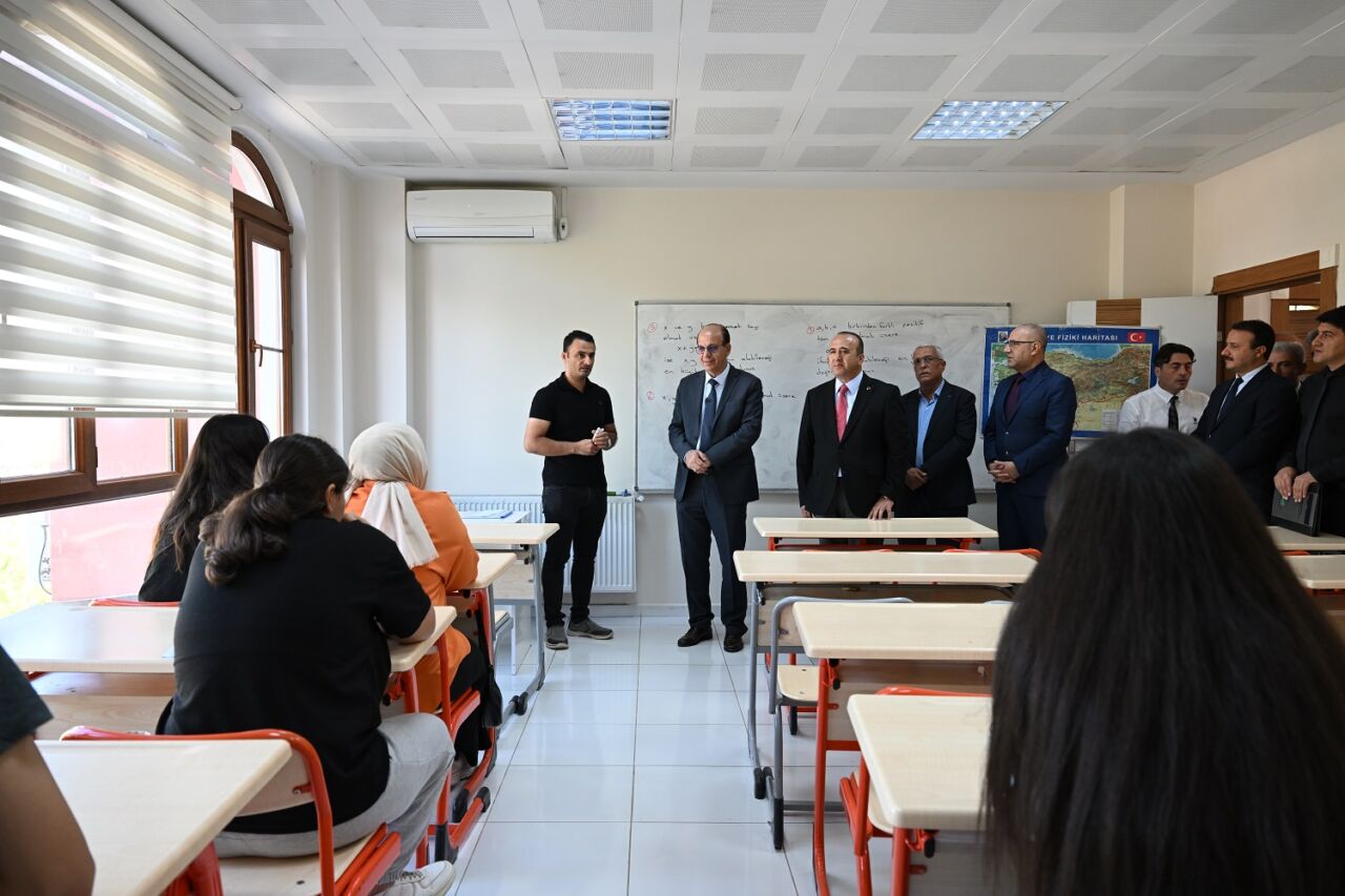 Yeşilyurt Belediyesi’nden Eğitime Destek: 31 Öğrenci Nakdi Yardım Alacak Yeşilyurt
