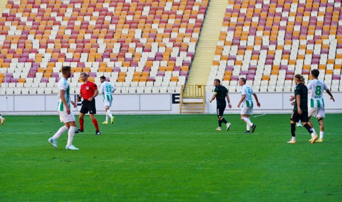 TFF 3. Lig 2. Grup'ta heyecan fırtınası! Malatya Yeşilyurtspor, sahasında