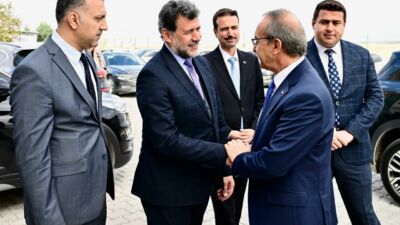 Kırsal Konutlarda Son Durum: Vali Seddar Yavuz Müteahhitlerle Bir Araya Geldi Vali Seddar Yavuz başkanlığında gerçekleşen toplantıda, Büyükşehir Belediye Başkanı Sami