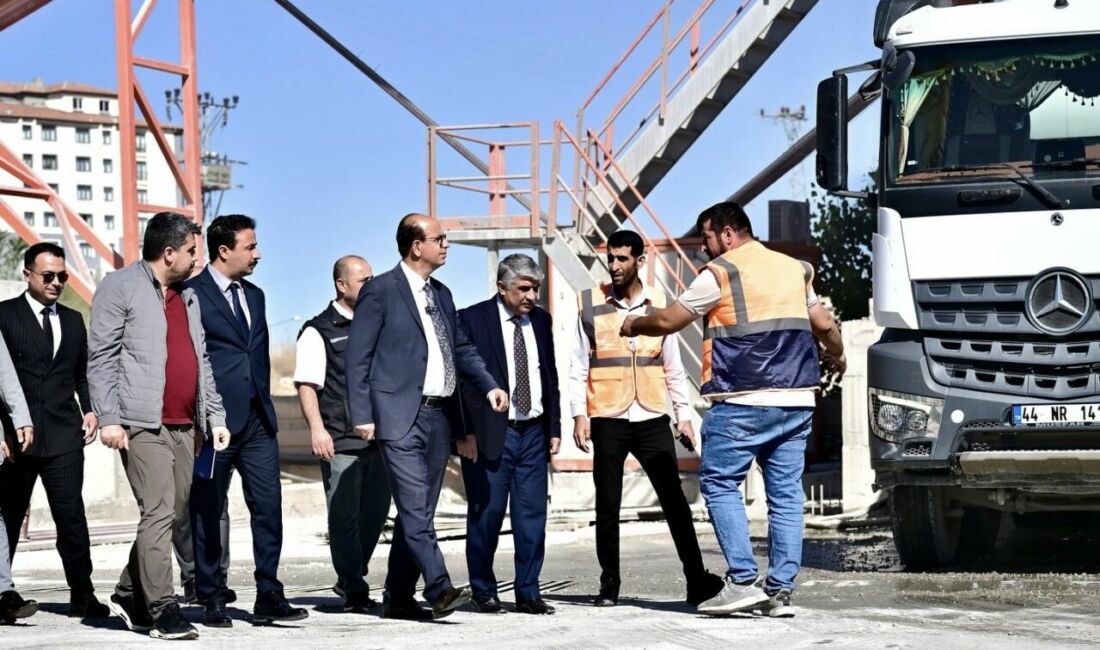 Yeşilyurt Belediye Başkanı Prof. Dr. İlhan Geçit, belediye bünyesine kazandırılan