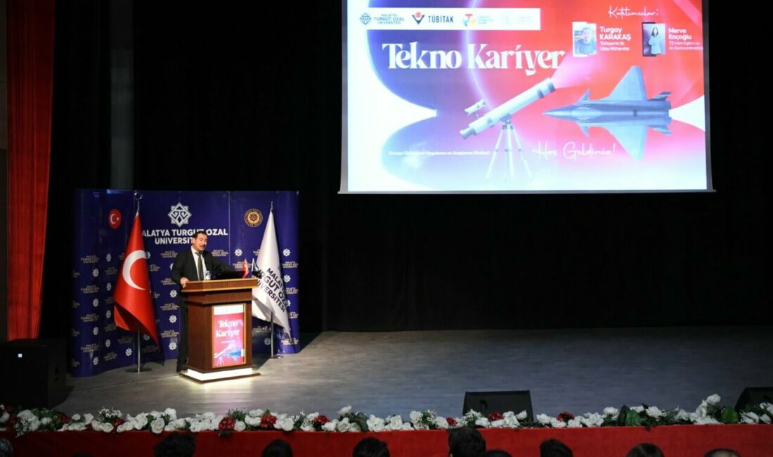 Malatya Turgut Özal Üniversitesi’nde düzenlenen “Tekno Kariyer” programında Türkiye’nin ilk