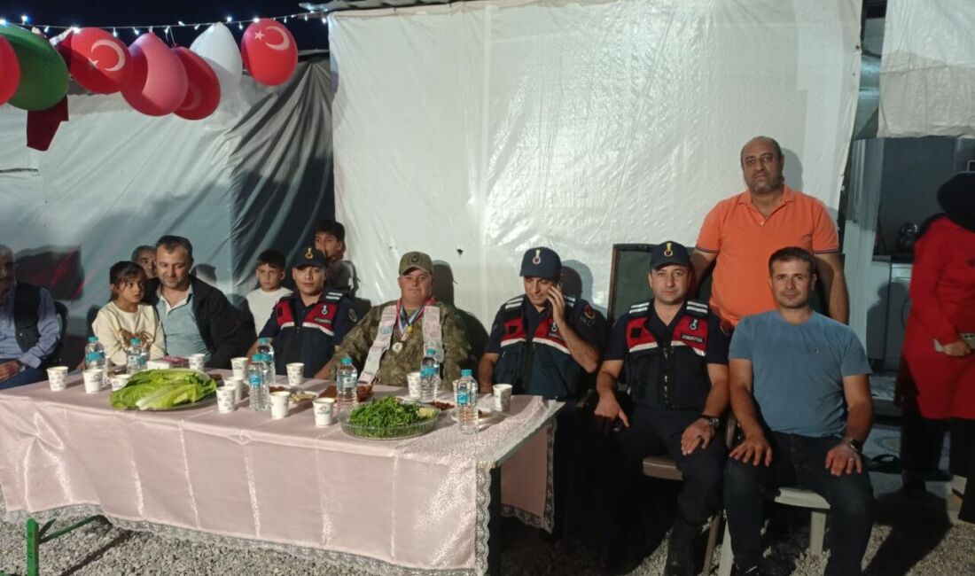 Kahramanmaraş merkezli depremlerden etkilenen Malatya'daki konteyner kentte yaşayan Ferhat Fırat'a