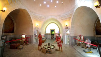 Malatya'nın Battalgazi ilçesindeki 19. yüzyıl yapısı Tahtalı Hamam, restorasyonun ardından