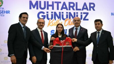 BAŞKAN ER: “MUHTARLAR DEVLETİN VATANDAŞA UZANAN ELİDİR” Malatya Büyükşehir Belediye Başkanı Sami Er, 19 Ekim Muhtarlar Günü