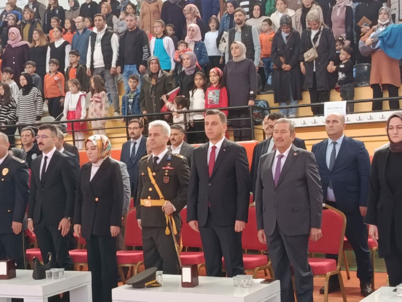 Darende’de Cumhuriyet’in 102. yılı kutlamaları büyük bir coşkuyla gerçekleştirildi. Etkinlikler,