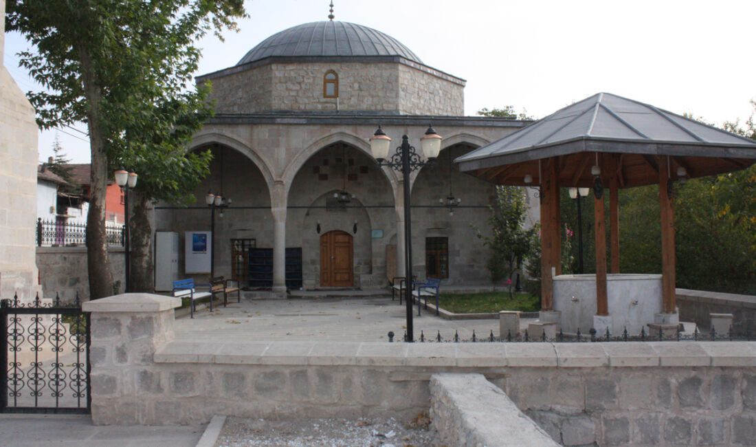 Malatya’nın 1573 tarihli Osmanlı eseri Ak Minare Camii, 6 Şubat