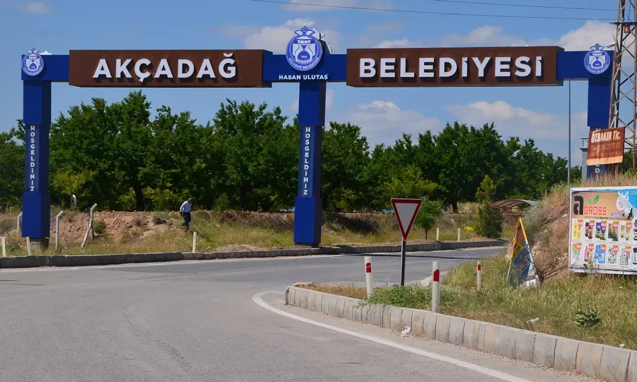 Malatya merkeze yalnızca 33 kilometre mesafedeki Akçadağ, tarım ve hayvancılıktaki