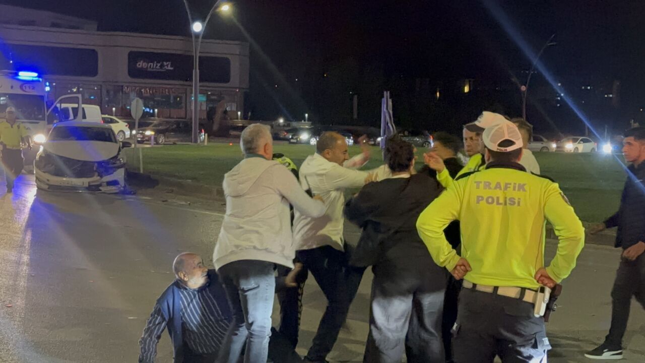 Malatya Kültür Yolu Festivali'nin açılış konseri sonrası 100. Yıl Kent