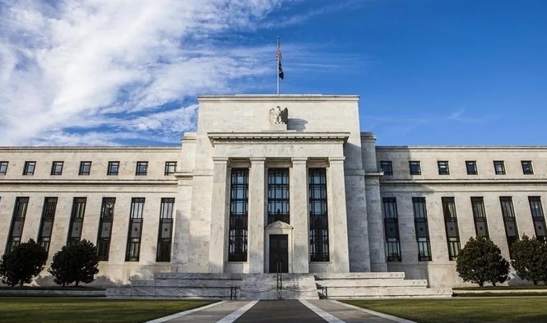 ABD Merkez Bankası (Fed), yılın ikinci faiz indirimini gerçekleştirerek politika