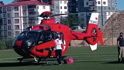 Malatya’nın Darende ilçesinde tarlada çalışan 61 yaşındaki A.K., ayağını çapa