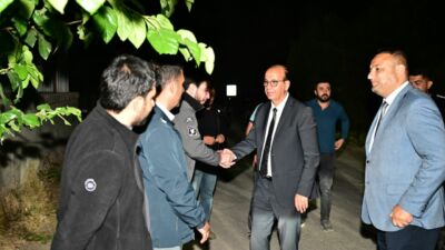 Geçit’ten Kapı Kapı Hizmet: Yeşilyurt’un Sorunları Yerinde Çözülüyor Yeşilyurt Belediye Başkanı Prof. Dr. İlhan Geçit, merkezden kırsala tüm