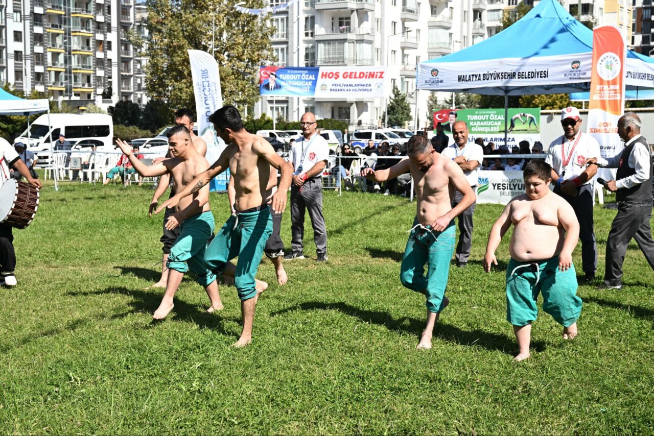 Malatya Büyükşehir ve Yeşilyurt Belediyeleri'nin ortaklaşa düzenlediği 20. Uluslararası Turgut