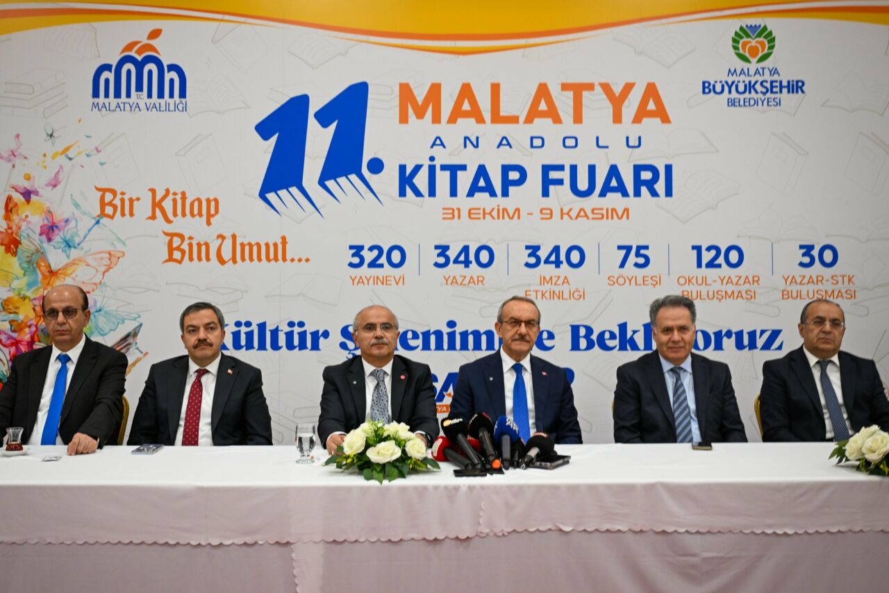 Malatya Valiliği ve Büyükşehir Belediyesi iş birliğiyle, "Bir Kitap, Bin