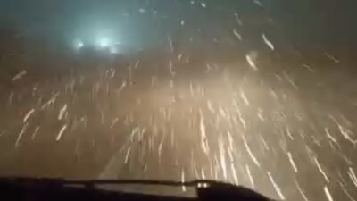 Malatya'da beklenen soğuk hava beraberinde mevsimin ilk kar yağışını getirdi.