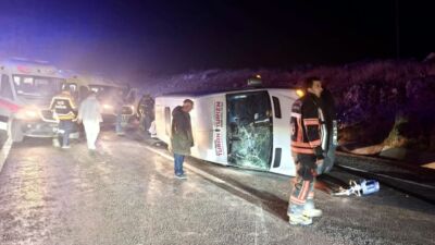 Adıyaman'ın Kahta ilçesinden Darende'ye günübirlik geziye giden öğrencileri taşıyan minibüs,