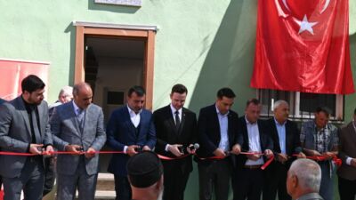 Malatya'nın Pütürge ilçesine bağlı Örencik Mahallesi'nde yapımı tamamlanan yeni cami,