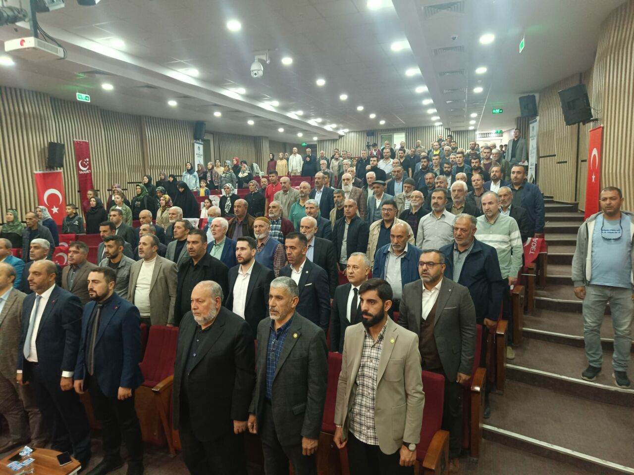 Saadet Partisi Battalgazi İlçe Kongresi, yoğun katılımla gerçekleşti. Tek listeyle