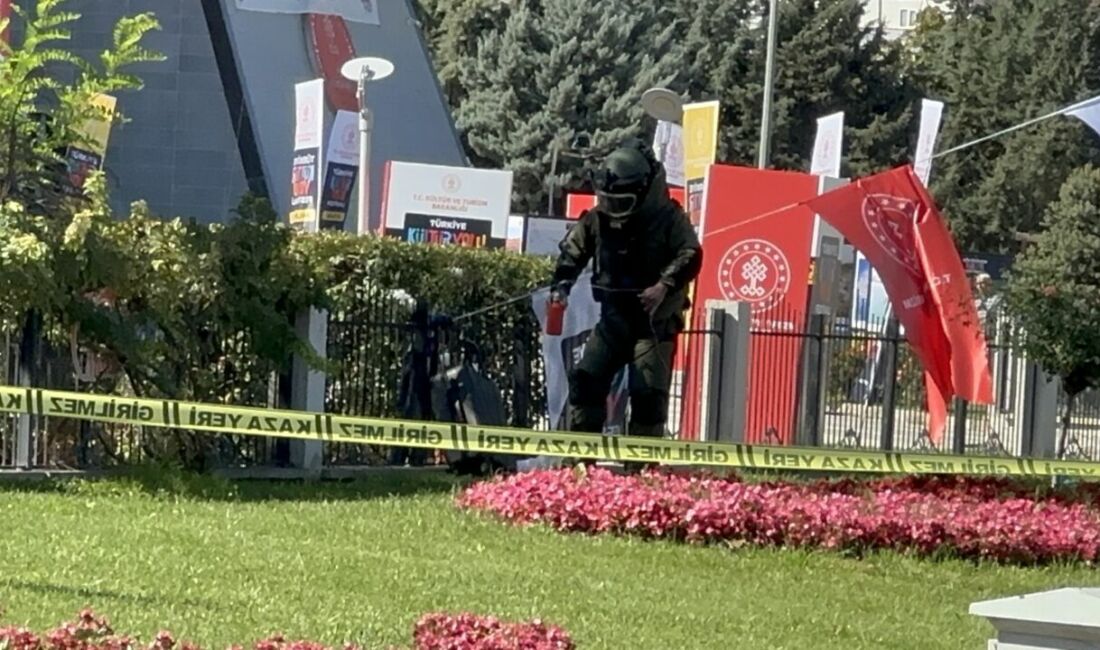 Malatya’da Kongre ve Kültür Merkezi önündeki yeşil alanda unutulan şüpheli