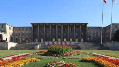 TBMM Genel Kurulu, 14 Ekim 2025’te trafik cezalarını artıran Karayolları
