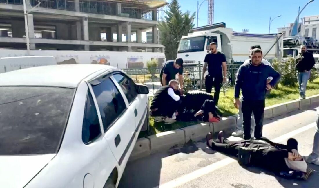Malatya'da, çevreyolu üzerinde seyir halinde olan bir otomobil, iddialara göre