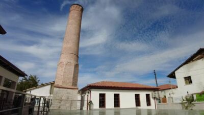 Malatya'nın tarihi sur içindeki önemli yapılarından Vaiz Ocağı Camii ve