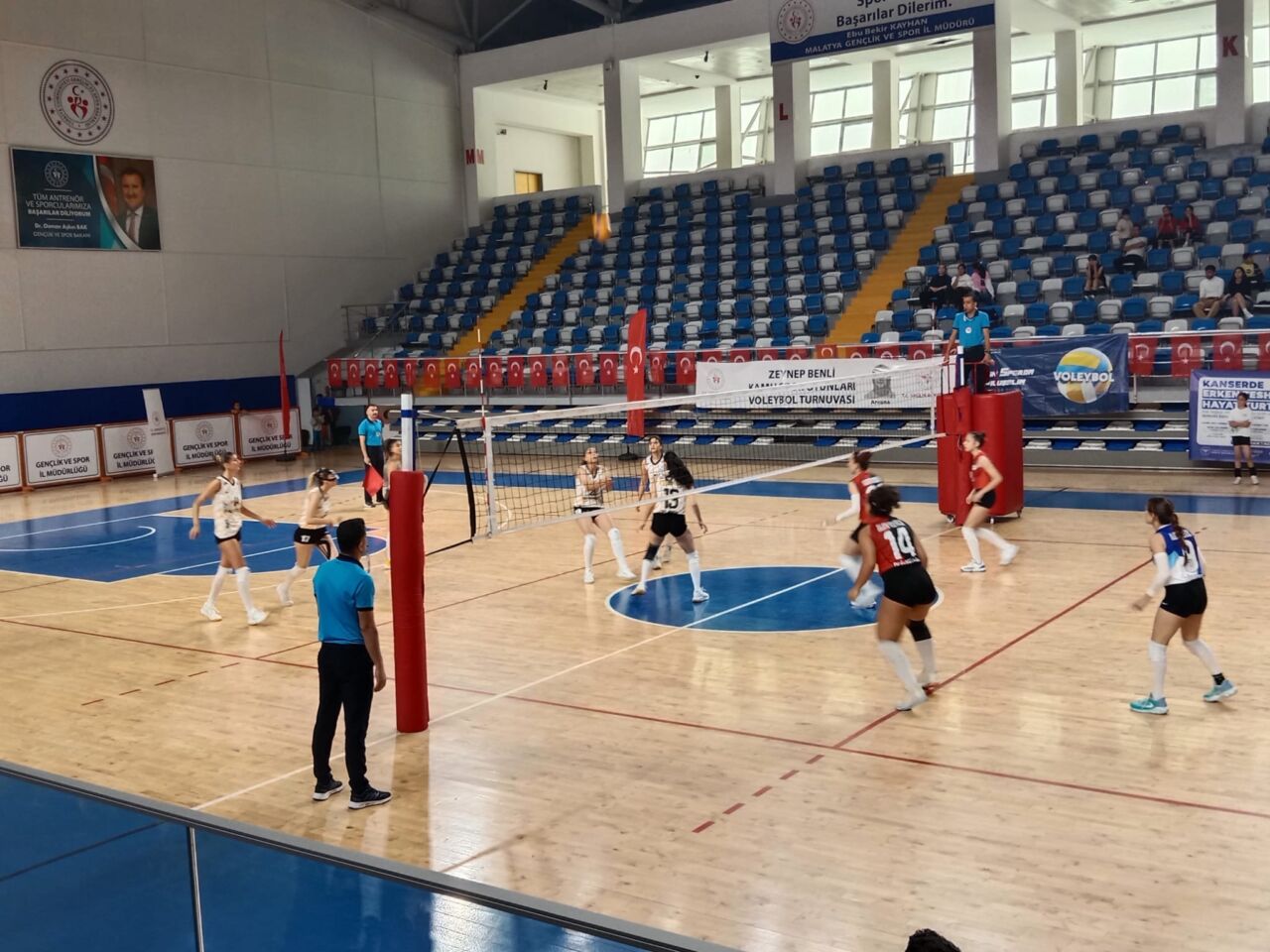 TVF 2. Lig Kadınlar Voleybol Malatya derbisinde Malatya Nicer Hotel