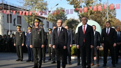 Malatya’da 10 Kasım: Atatürk Özlem ve Minnetle Anıldı Malatya'da, Türkiye Cumhuriyeti'nin kurucusu Gazi Mustafa Kemal Atatürk'ün ebediyete intikalinin