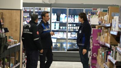 Malatya Büyükşehir Belediyesi zabıta ekipleri, mevzuata aykırı faaliyet gösteren iş