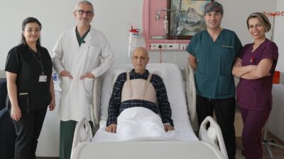 Eş Zamanlı Zorlu Ameliyat: Kalp Tümörü ve Üç Damar Tıkanıklığı