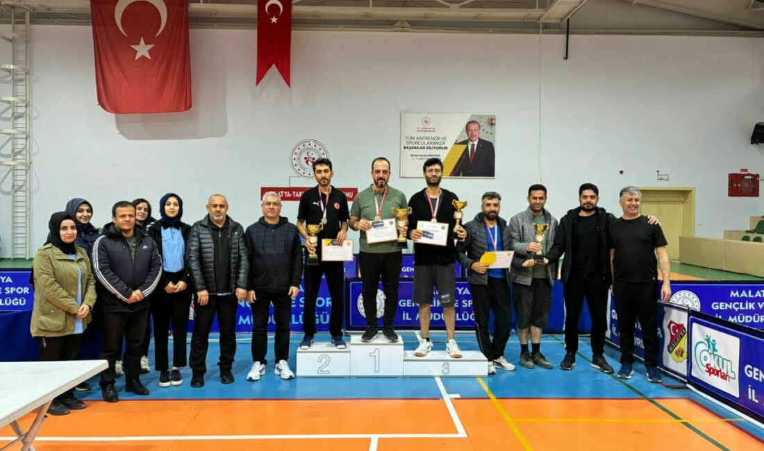 Malatya’da, Öğretmenler Günü etkinlikleri kapsamında düzenlenen Masa Tenisi Turnuvası sona