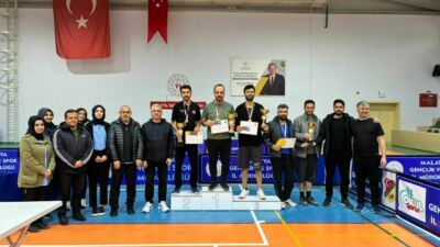 Malatya’da, Öğretmenler Günü etkinlikleri kapsamında düzenlenen Masa Tenisi Turnuvası sona