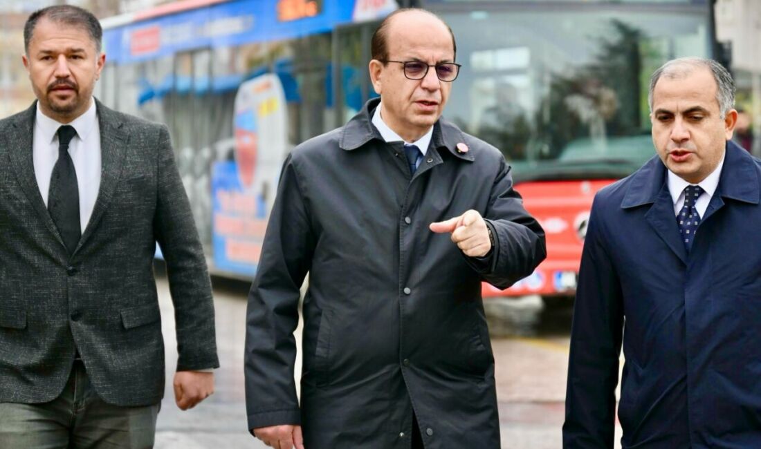 Yeşilyurt Belediye Başkanı Prof. Dr. İlhan Geçit, Yakınca Mahallesi’ndeki kapsamlı