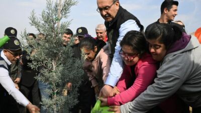 Cumhurbaşkanı Erdoğan'ın himayesindeki 11 Kasım Milli Ağaçlandırma Günü, Malatya'da "Sevdamız