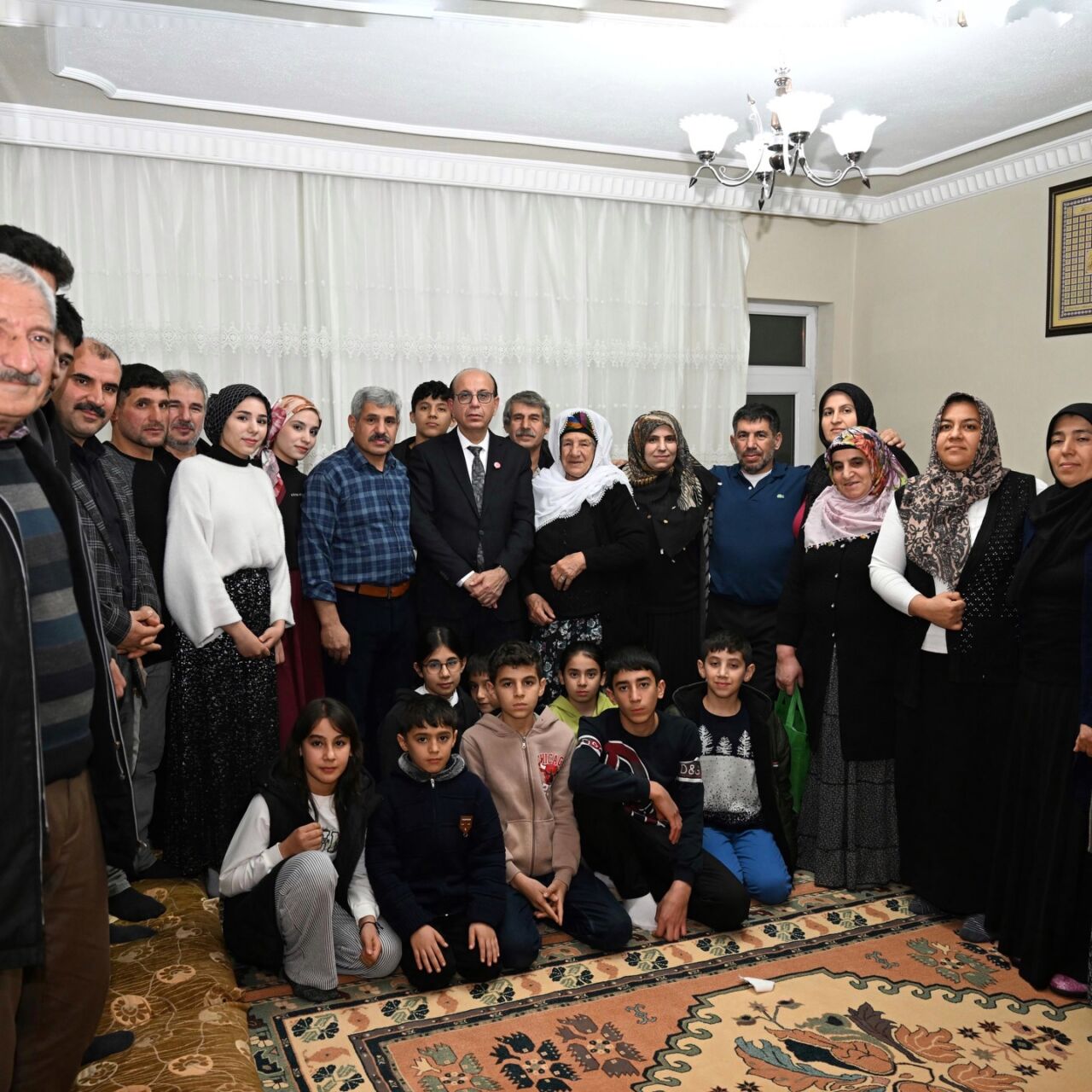 Yeşilyurt Belediye Başkanı Prof. Dr. İlhan Geçit, Yeşilyurt Belediyesi Kadın