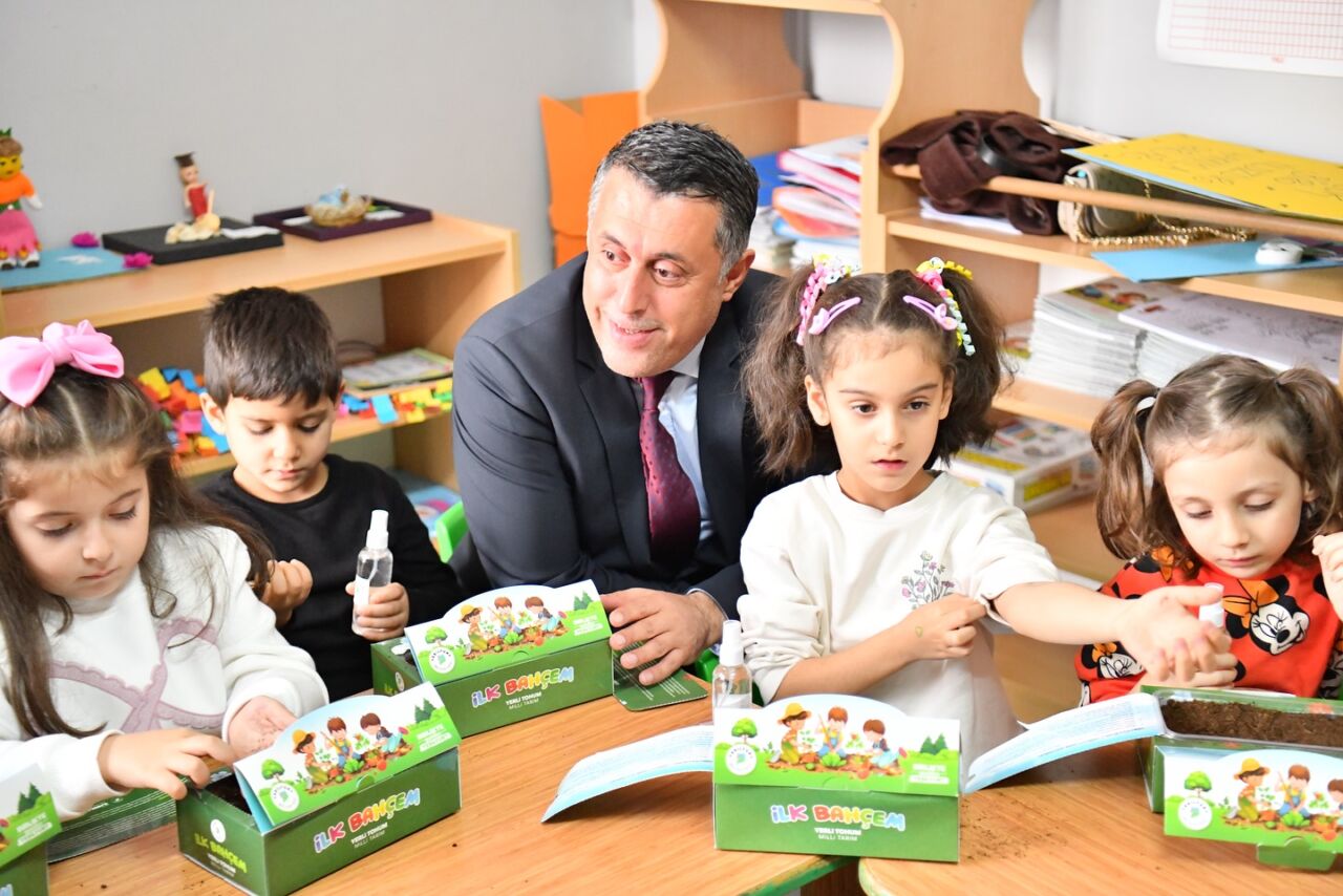 Yeşilyurt Belediyesi, ‘Yerli Tohum Milli Tarım’ Projesiyle her hafta farklı