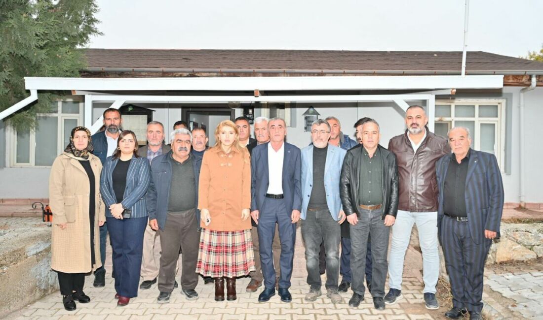 AK Parti Malatya Milletvekili İnanç Siraç Kara Ölmeztoprak, muhtarlarla bölgesel