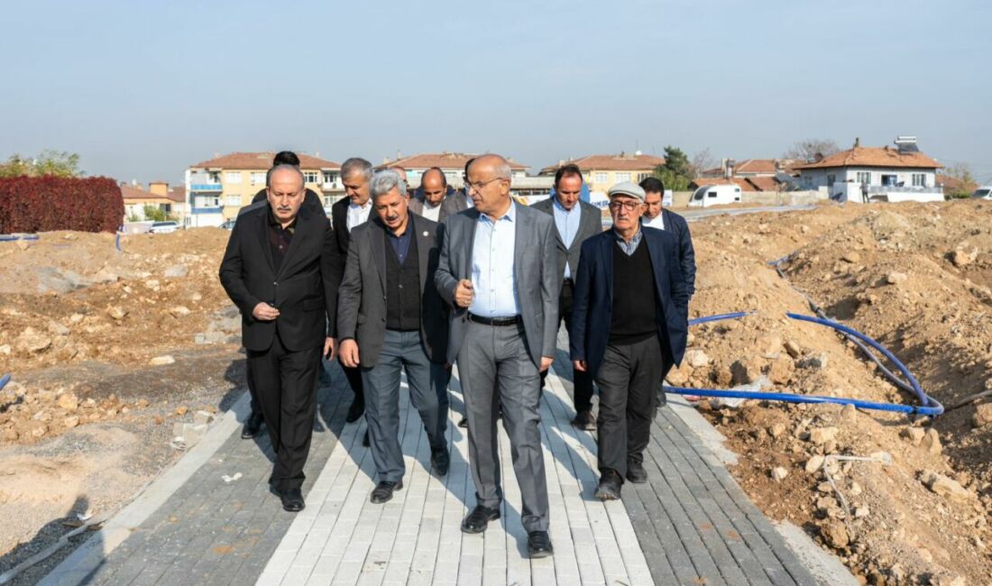 Başharık Gençlik Merkezi “Yıl sonunda tamamlanacak Malatya Büyükşehir Belediye Başkanı Sami Er, Başharık Mahallesi'nde yapımı devam