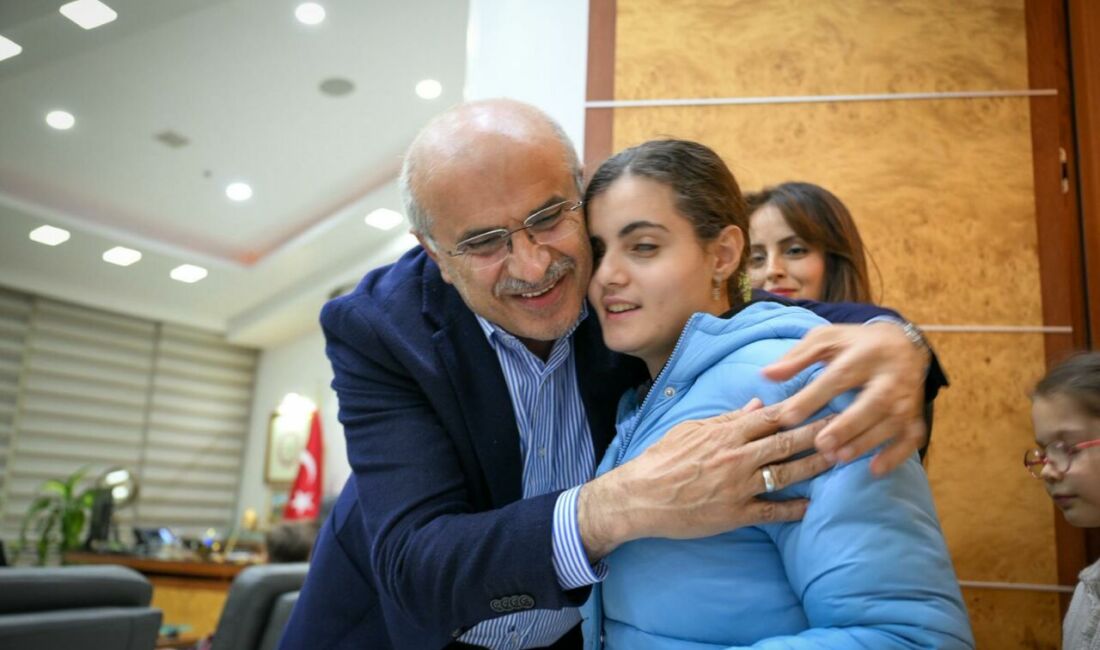 Malatya Büyükşehir Belediye Başkanı Sami Er, "Küçük Kalplerden Büyük Ezgiler"