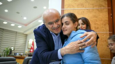 Malatya Büyükşehir Belediye Başkanı Sami Er, "Küçük Kalplerden Büyük Ezgiler"