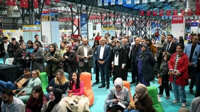 Malatya Büyükşehir Belediye Başkanı Sami Er, eşi Sevgi Er ile