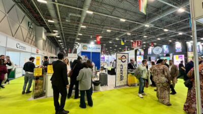 Malatya, 2025 Dünya Helal Zirvesi & İİT Helal Expo’ya Tek Konuk İl Olarak Damga Vurdu Malatya, Cumhurbaşkanlığı Yüksek Himayelerinde 26–29 Kasım 2025 tarihleri arasında İstanbul