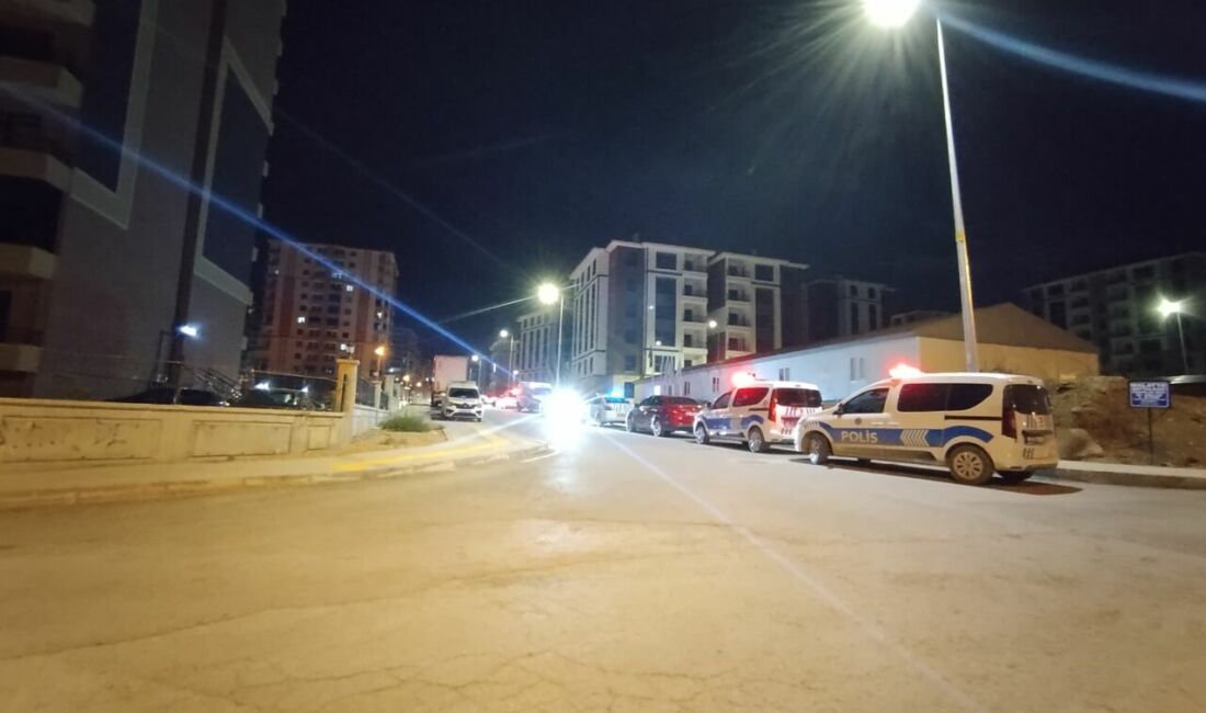 Malatya Battalgazi'deki TOKİ şantiyesinde 24 yaşındaki N. K., karın bölgesinden
