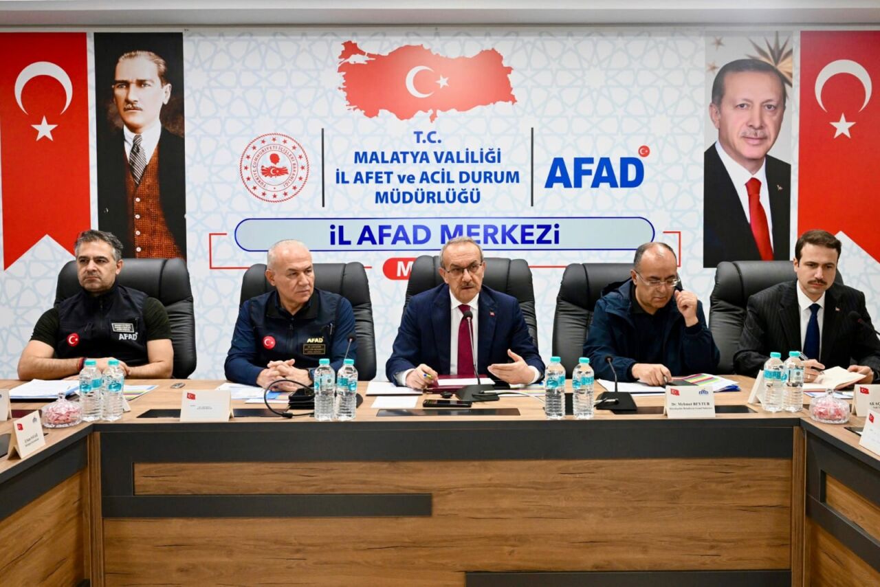Malatya Valisi Seddar Yavuz, İl Afet Risk Azaltma Planı toplantısında