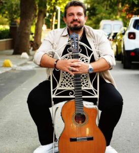 Pop müziğin başarılı sesi Mustafa Akay, Amerika ve Londra konserlerinin