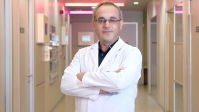 Beyin, Sinir ve Omurilik Cerrahisi Uzmanı Prof. Dr. Onur Yaman,