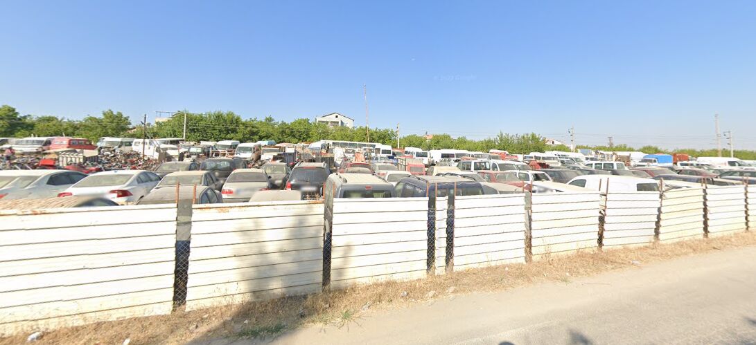 Malatya'da yediemin otoparklarının adeta 'yedek parça deposu' gibi kullanıldığı, fahiş