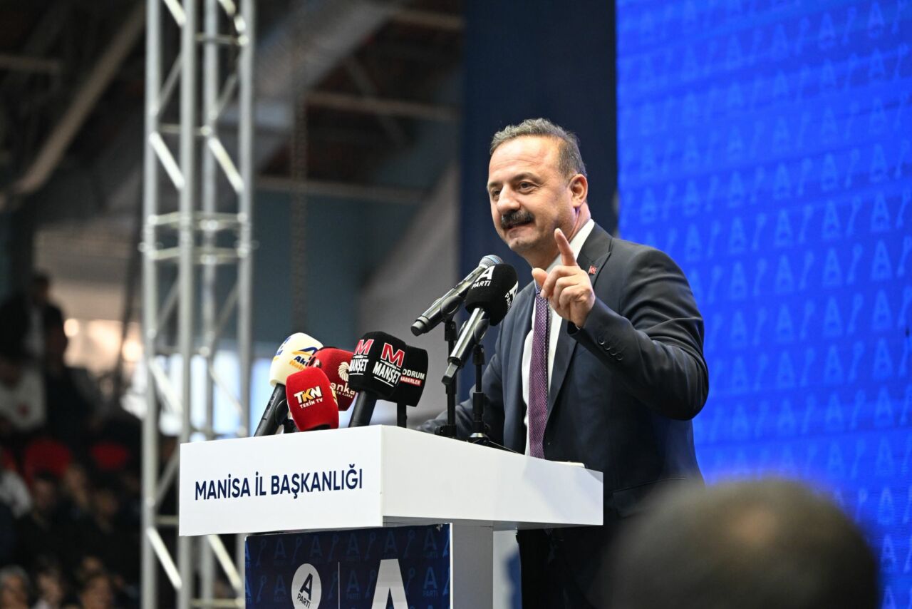 Anahtar Parti Genel Başkanı Yavuz Ağıralioğlu, Manisa Halk Buluşması'nda iktidarın