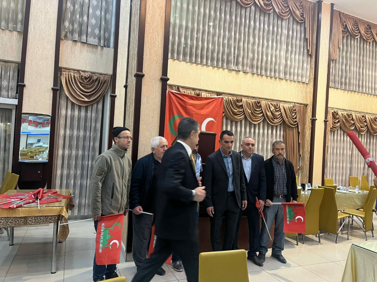Büyük İslam Ocakları Genel Başkanı Bülent Kaya, geçtiğimiz günlerde geniş