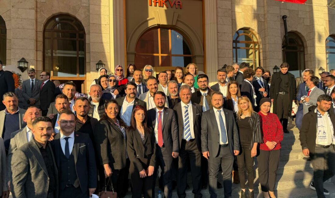 Anahtar Parti, kuruluşunun 1. yıldönümünü Ankara’da büyük bir etkinlikle kutladı.