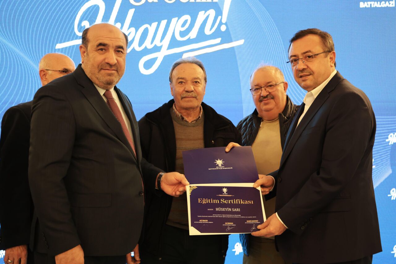 AK Parti Battalgazi İlçe Başkanlığı'nın hayata geçirdiği "Teşkilat Akademisi Battalgazi"